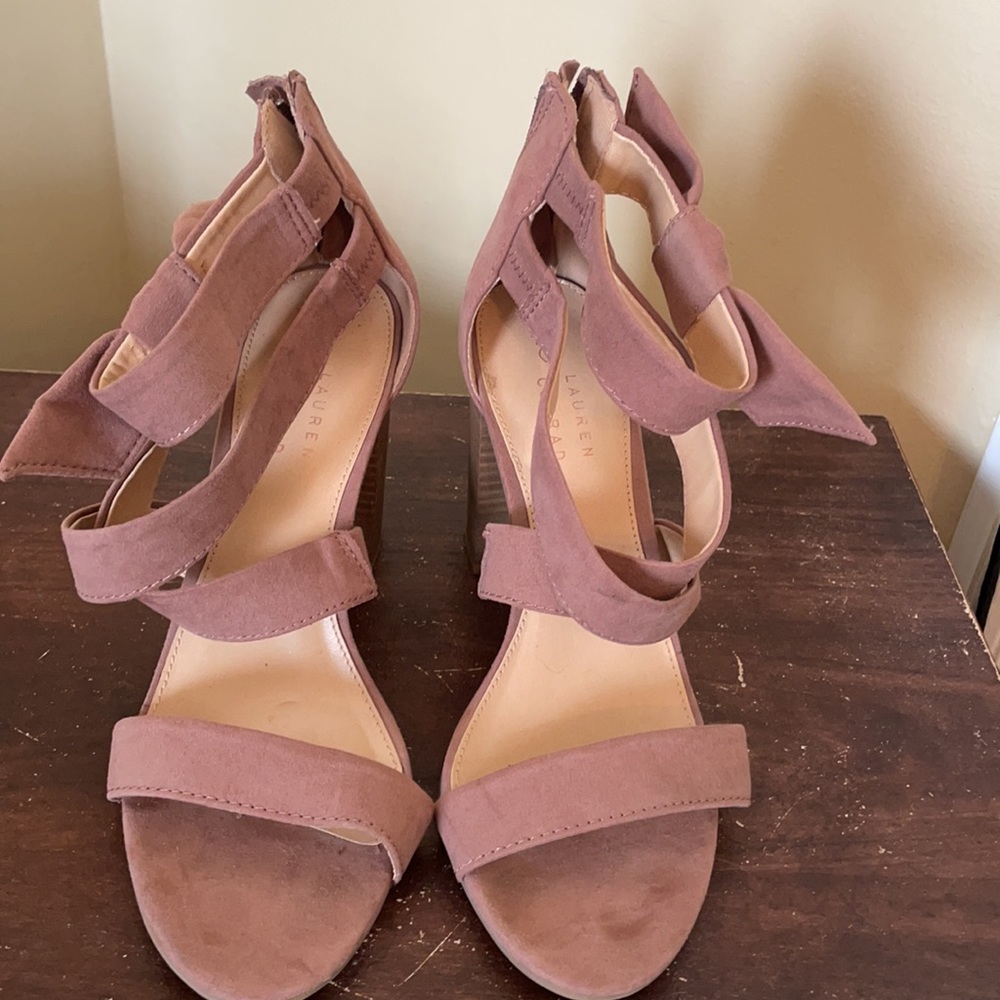 Pink heels - Picture 2 of 4